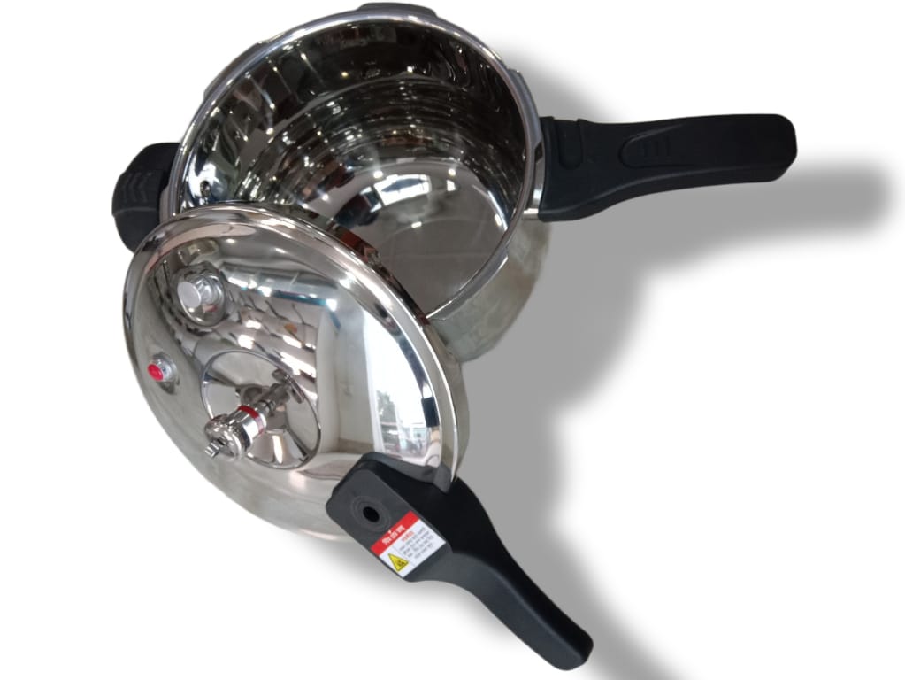 SS Three Layer Pressure Cooker 4.5 Ltr